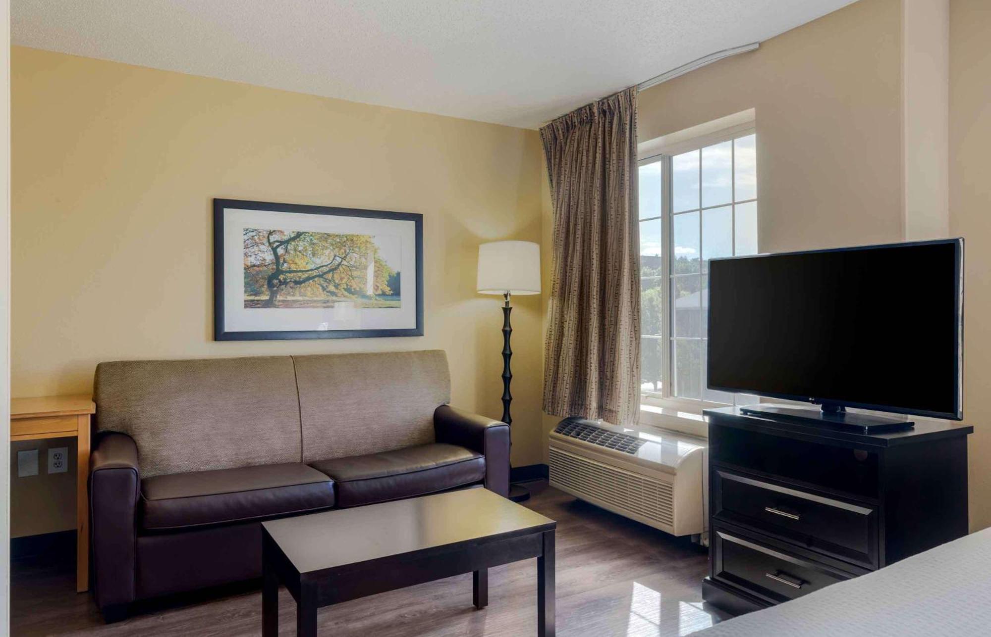 Extended Stay America Suites - Boston - Waltham - 52 4Th Ave Exterior foto